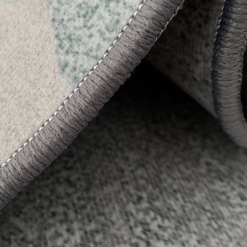 Nordischer Dekorationsteppich, mehrfarbiger geometrischer Druck, Innenteppich, Polyester, rutschfeste Rückseite, schmutzabweisender Flächenteppich