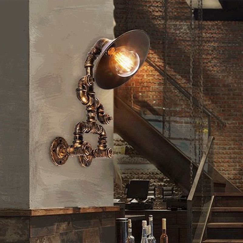 Iron Pipe Man Mur Moup Light Steampunk 1 lampe murale de la salle de tête avec une teinte évasée en bronze