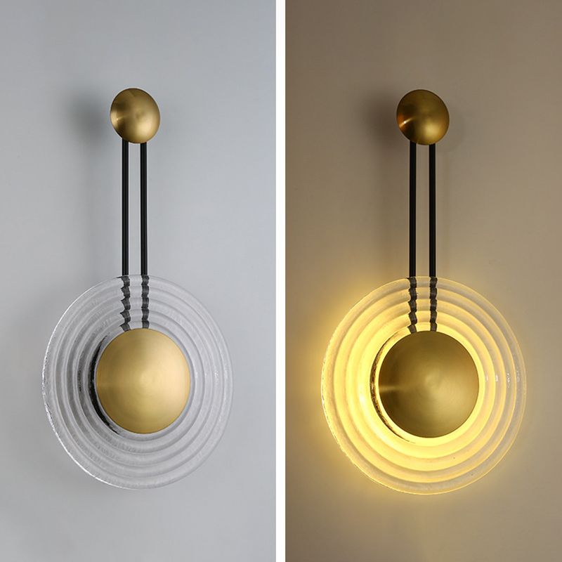 Lámpara de pared LED circular dorada en moderna luz de pared de hierro de electroplacas de estilo creativo para dormitorio