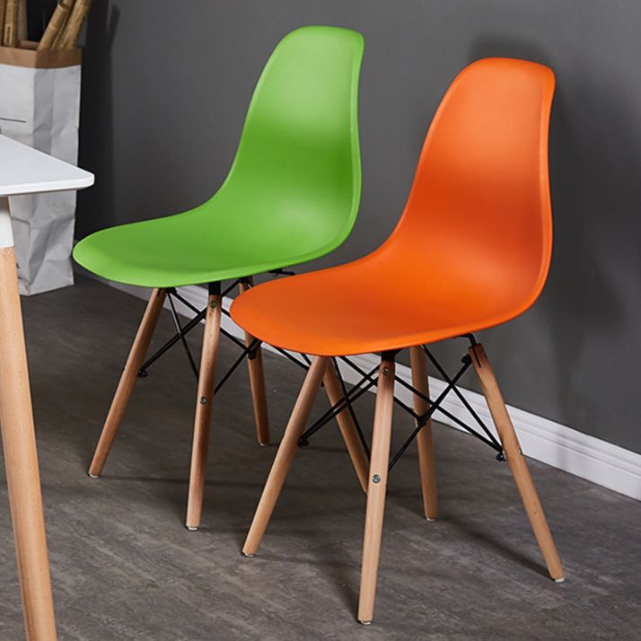 Silla de comedor de cocina escandinava de madera sólida sólida