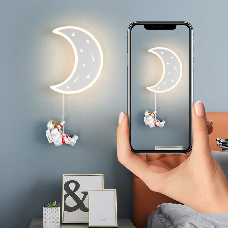 Modern Style Moon Shape Wall Sconce Metal 1 Light Sconce Lighting for Living Room