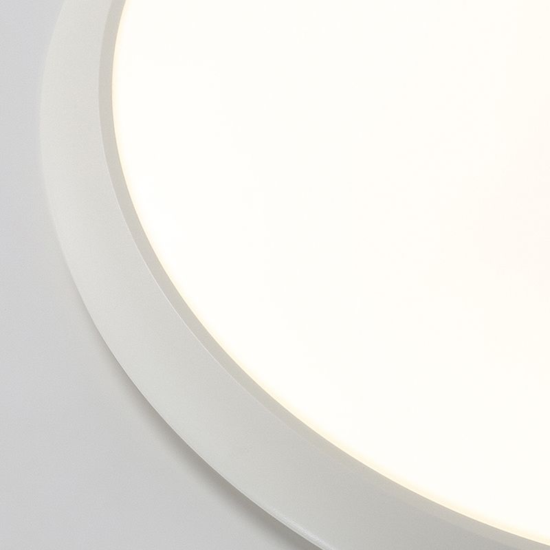 Lámpara de techo empotrada de forma redonda de metal, iluminación empotrada de 1 luz de estilo moderno en blanco