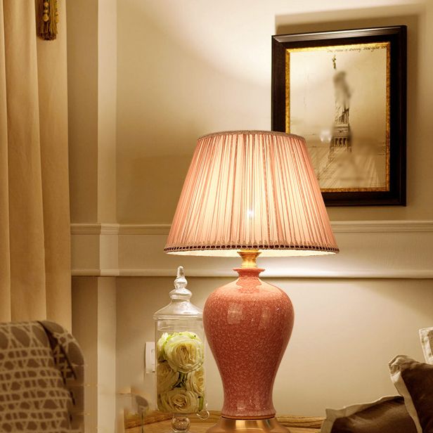 Éclairage de bureau de style moderne LAMPE DE SHADE DE SILK COLORF