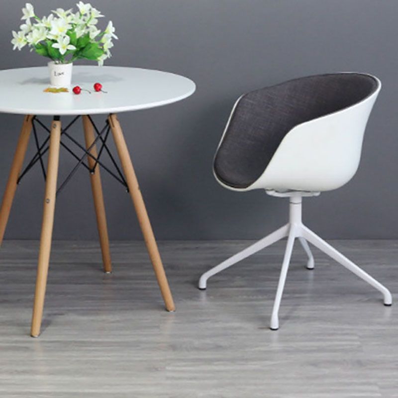 Silla de comedor de plástico giratoria con respaldo sólido moderno