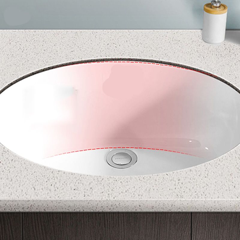 Modern Style Bathroom Sink Overflow Hole Design Oval Ceramic Bathroom Sink