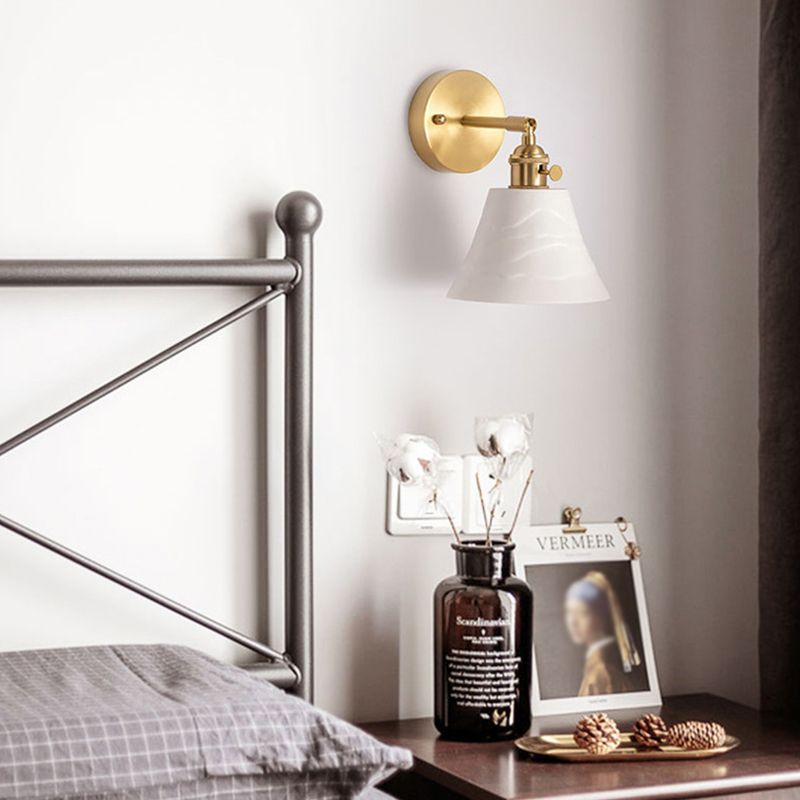 Application murale à tête simple contemporaine blanc cérame en céramique mural luminaire monté