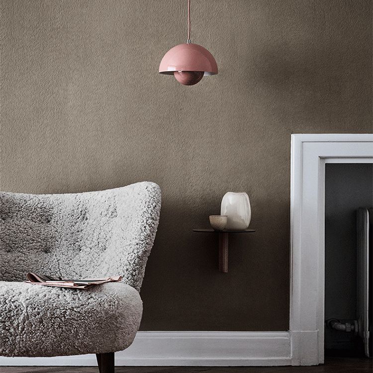 Modern Minimalist Style Globe Ceiling Pendant Light 1 Light Pendant Lighting with Metal Shade