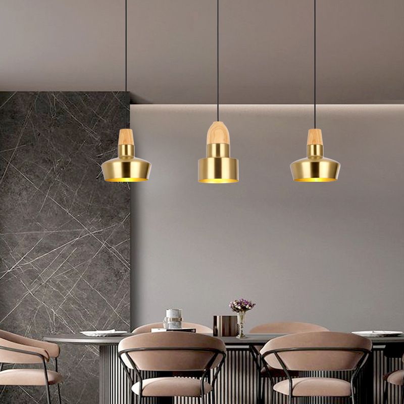 Zeitgenössische Deckenleuchte mit Metallschatten für Wohnzimmer