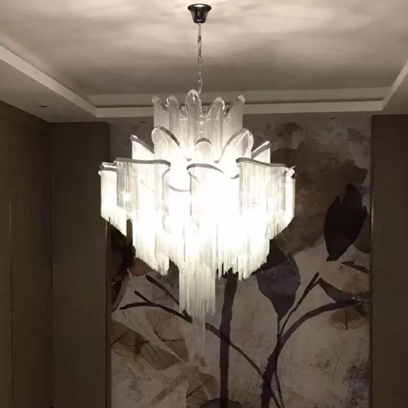 Lámpara colgante de plata modernista de la cámaras del dormitorio LED con tono de aluminio de borla escalonada