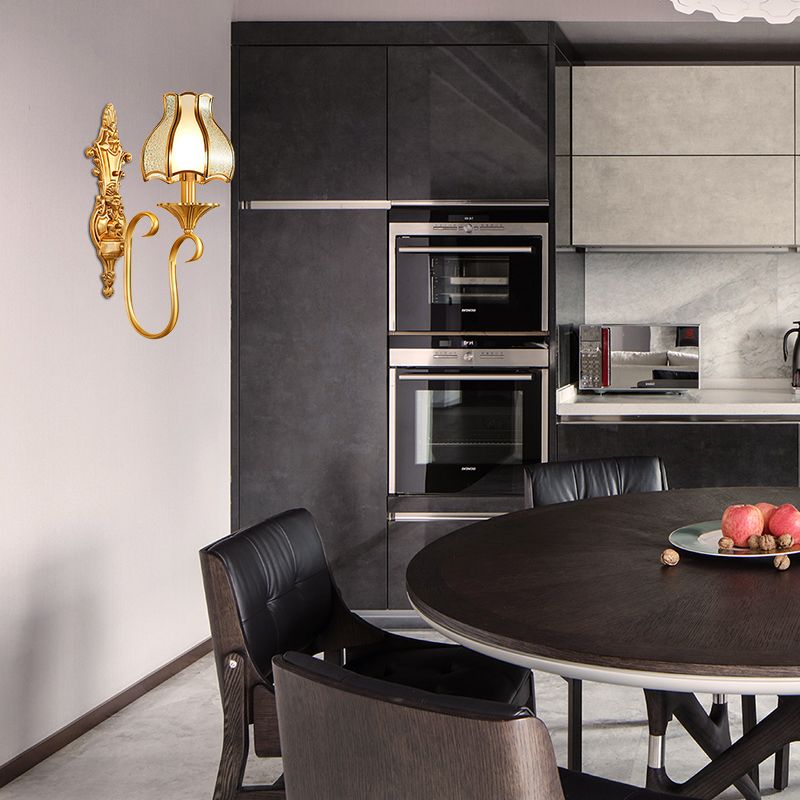 Lámpara de matrimonio de metal lámpara de luz curvilínea 1/2 cabezales lámpara de montaje de pared tradicional para sala de estar