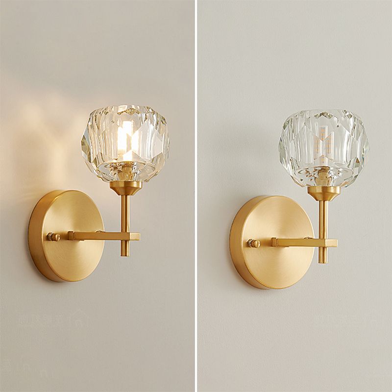 Luz de pared de metal moderna Globe Gold Wall Donce con cristal para sala de estar