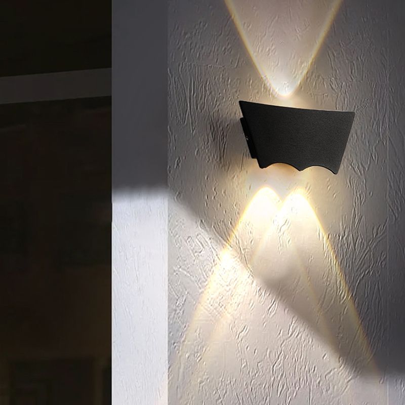 Modern Style Geometry Shade Wall Sconce Metal 3 Light Sconces for Outdoor
