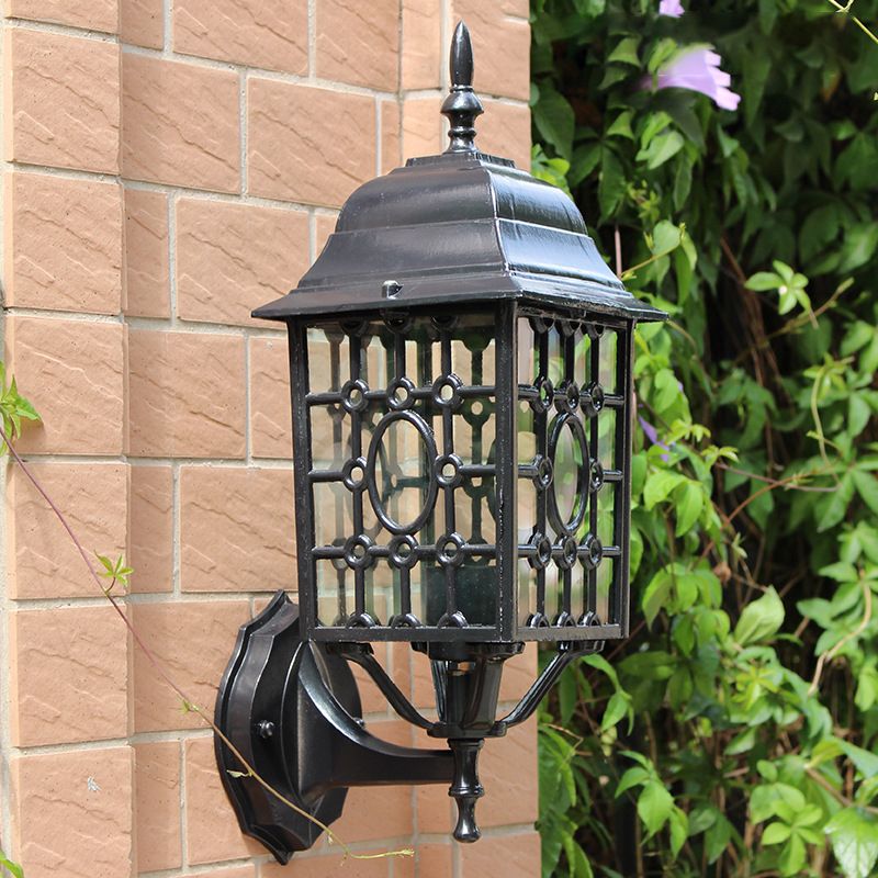 Éclairage mural de grille métallique Country 1 Bulbe Courte Courtard Lampe en rouille avec une teinte en verre transparent cuboïde