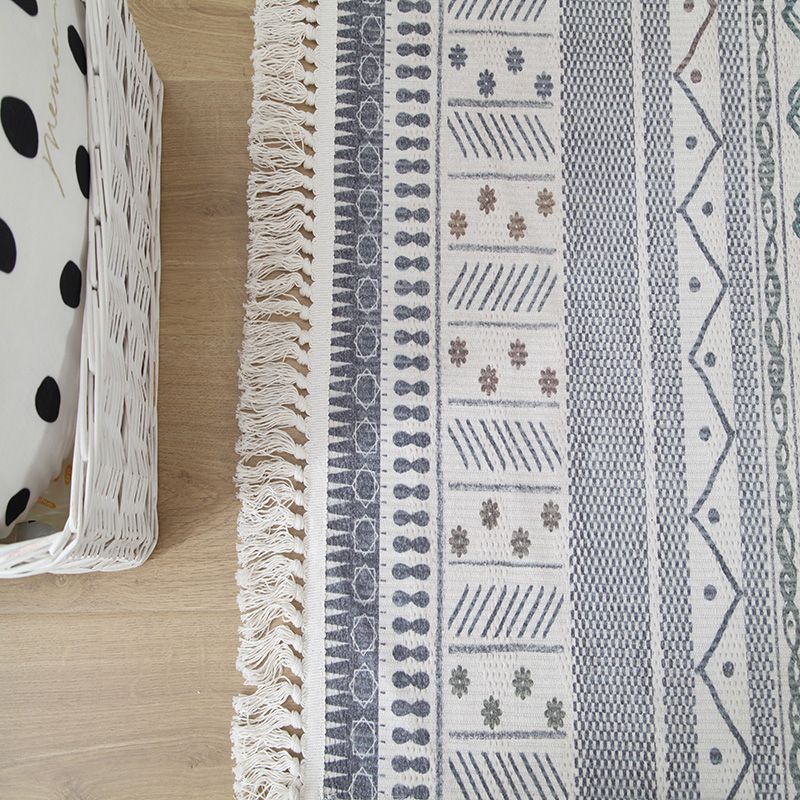 Western Living Room Rug Multi Color Geo Patterned Rug Cotton Blend Washable Hand-Woven Carpet with Tassel
