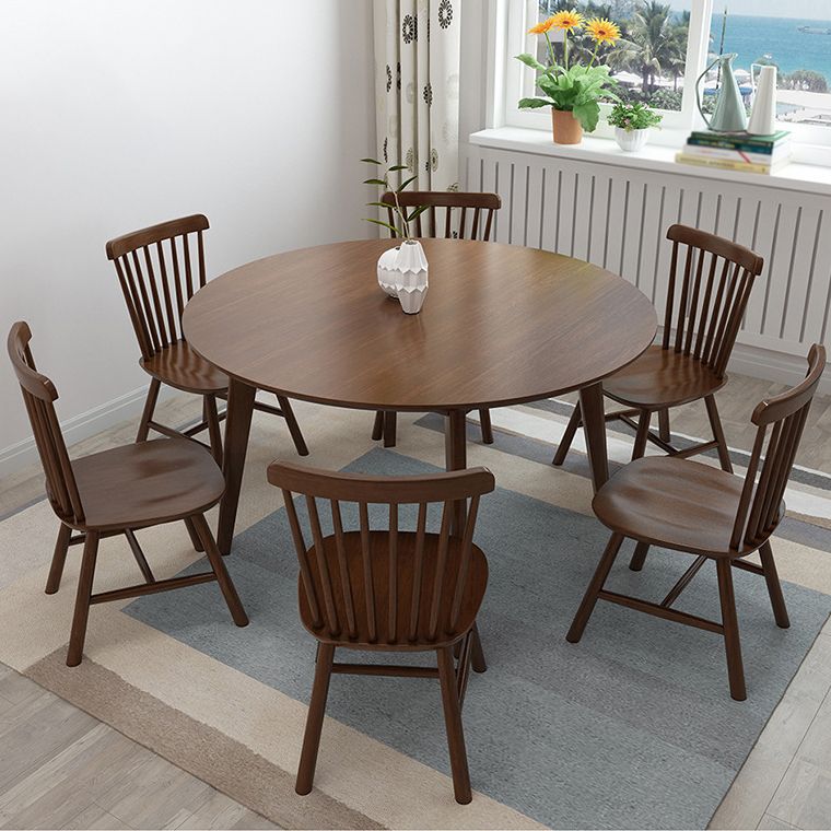 Oak Round Dining Table 4 Legs Dining Table in Natural and Walnut