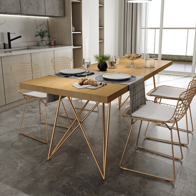 Traditional Luxury Rectangle Dining Room Table Pine Solid Wood Table with 4 Metal Legs