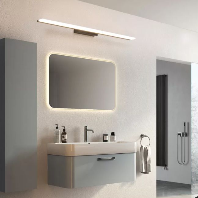 Application murale linéaire à LED noire dans la lampe murale en aluminium de style luxueux moderne avec nuance acrylique