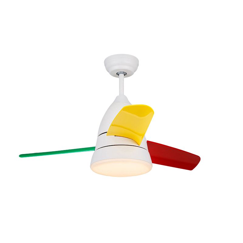 Éventail de pendentif en métal conique Light Nordic Style LED Semi Flush Mounted Plafond Ayémorrat pour salle à manger