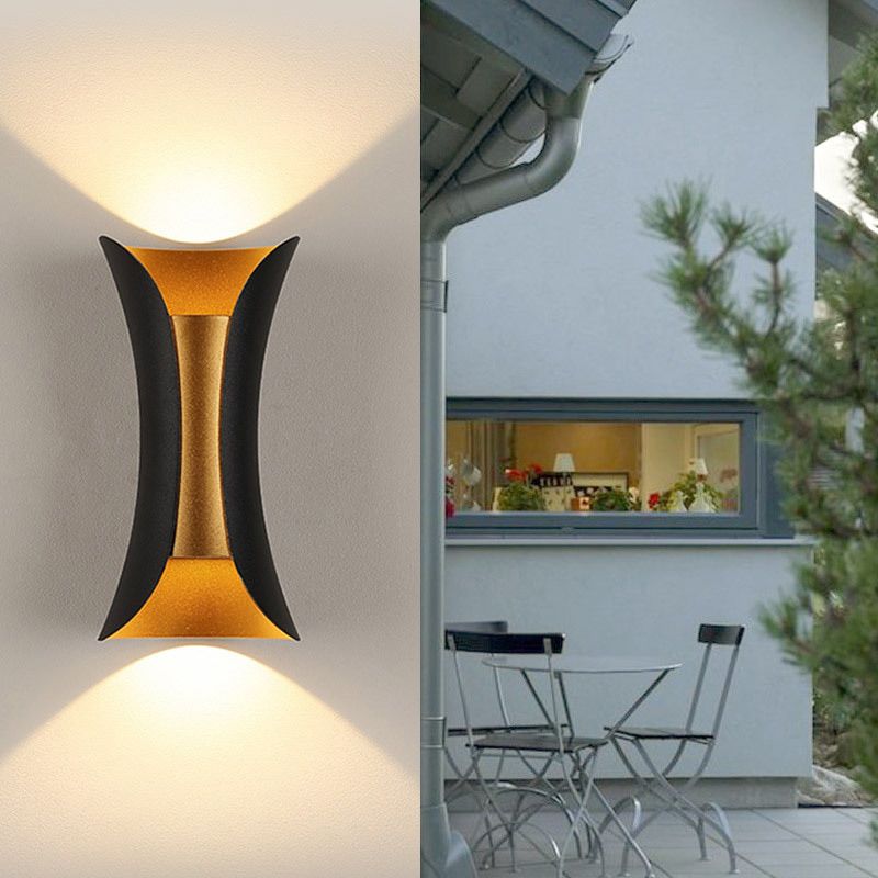 Lampada montata a parete in stile moderno a parete a muro 2 luci di luce in alluminio in nero in nero e oro