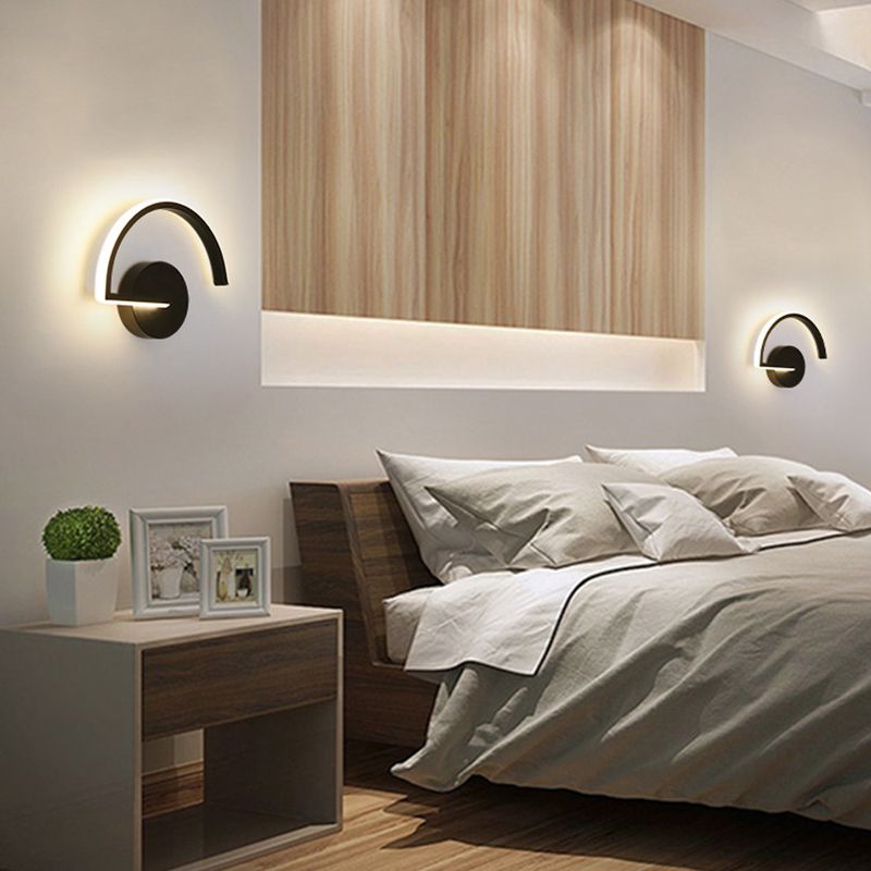 Modern Style Metallic Wall Light Linear LED Wall Light Sconce for Bedroom