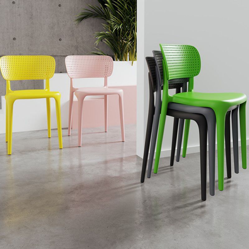 Silla lateral plástica contemporánea del restaurante con parte posterior abierta del final mate que cena la silla