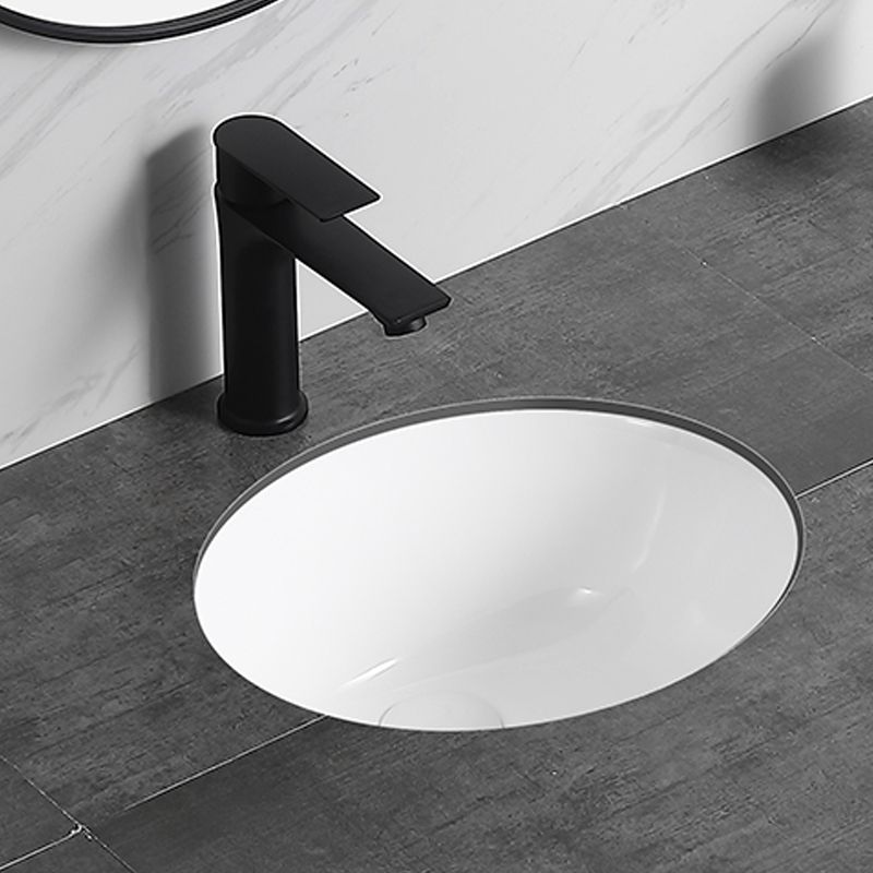Modern Bathroom Sink Pop-Up Drain Overflow Hole Vessel Sink with Faucet