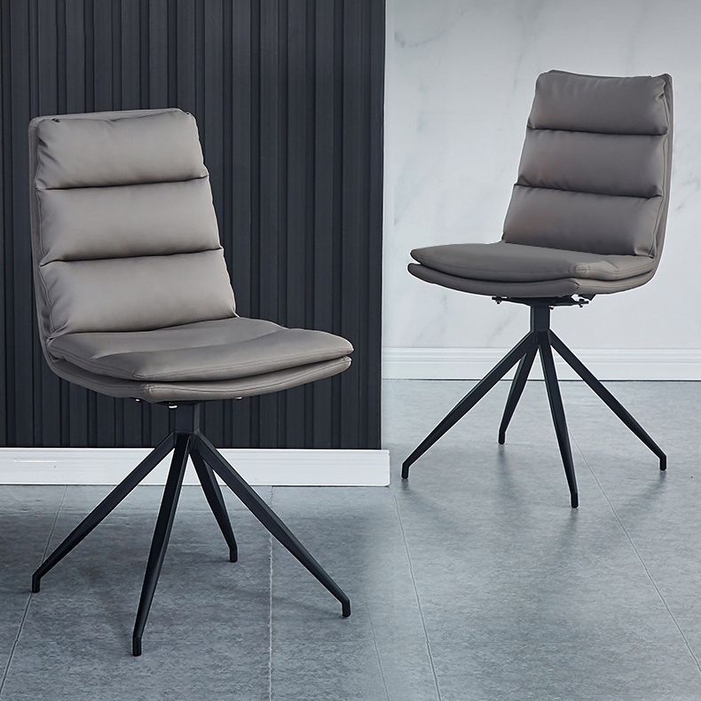 Sillas sin brazos con respaldo sólido de estilo industrial Sillas de comedor de cuero de microfibra (juego de 4)