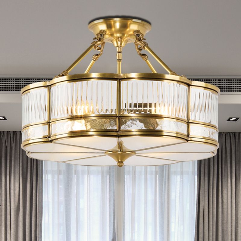 Fleur de verre givré semi-flush monte Light Colonial 3 lumières Corridor plafonnier Aménagement avec cadre métallique en laiton