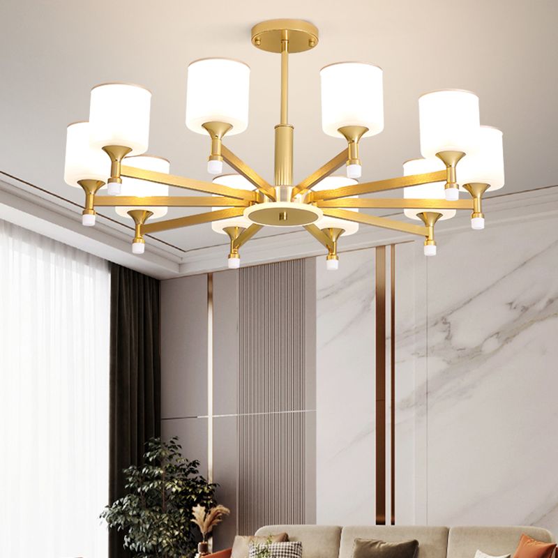 Chandelier en fer laqué créatif créatif moderne avec une teinte en verre blanche