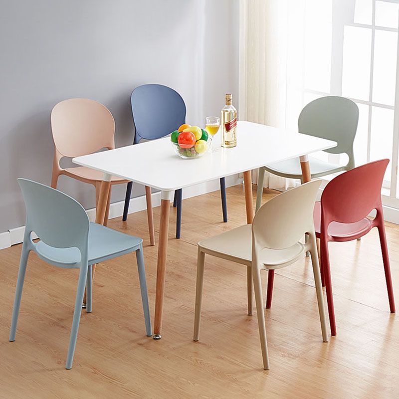 Silla apilable de estilo moderno, silla con respaldo abierto sin brazos y patas de plástico para cocina