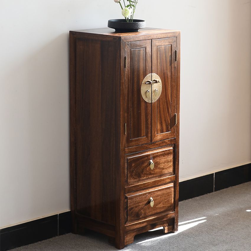 Contemporary Solid Wood Accent Chest Standard Ring Pulls Accent Cabinet