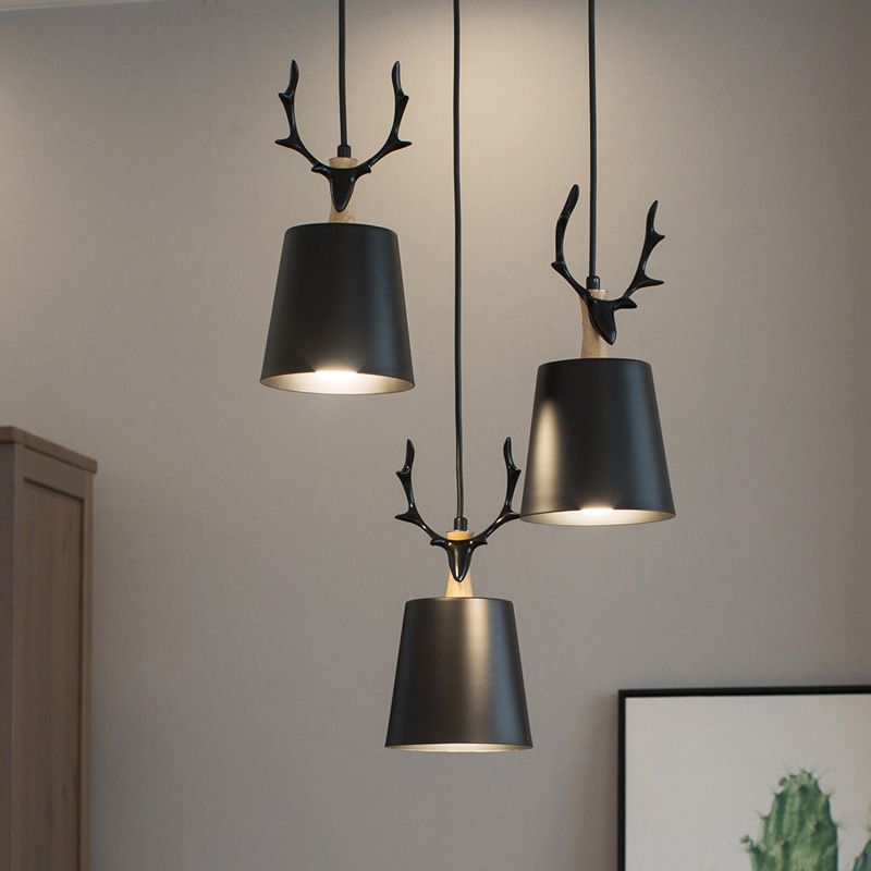 Decoración de ciervos de luz colgante de estilo nórdico de 3 bulb