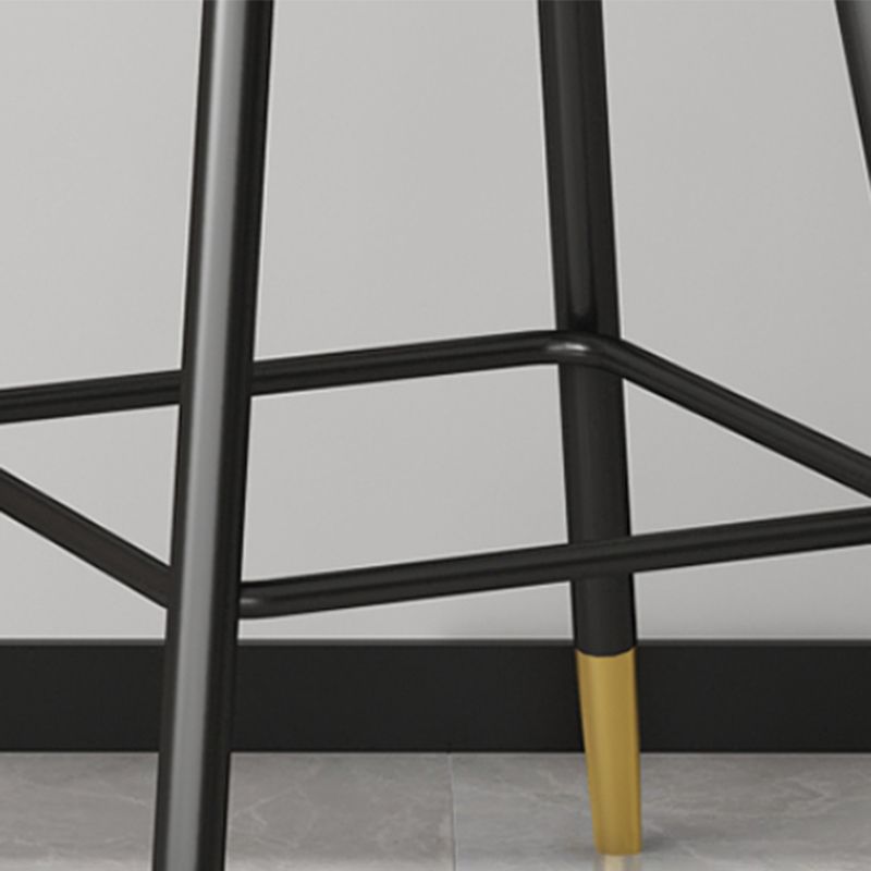 Nordic Iron Low Rücken Barstool einfacher Innenhocker mit runden Polster