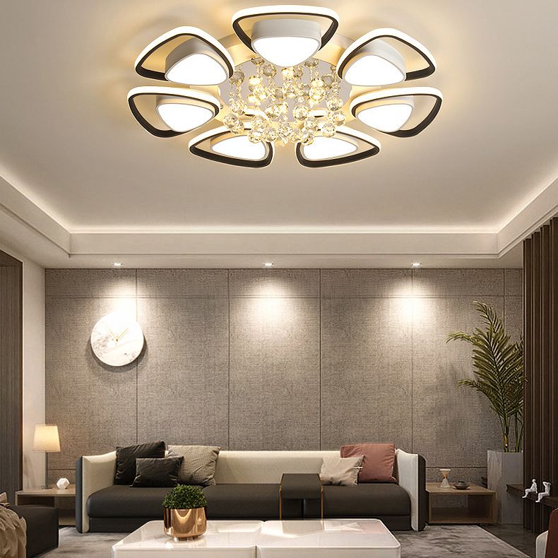 Zwart-witte driehoekige inbouw moderne acryl LED-plafondlamp met kristallen druppels