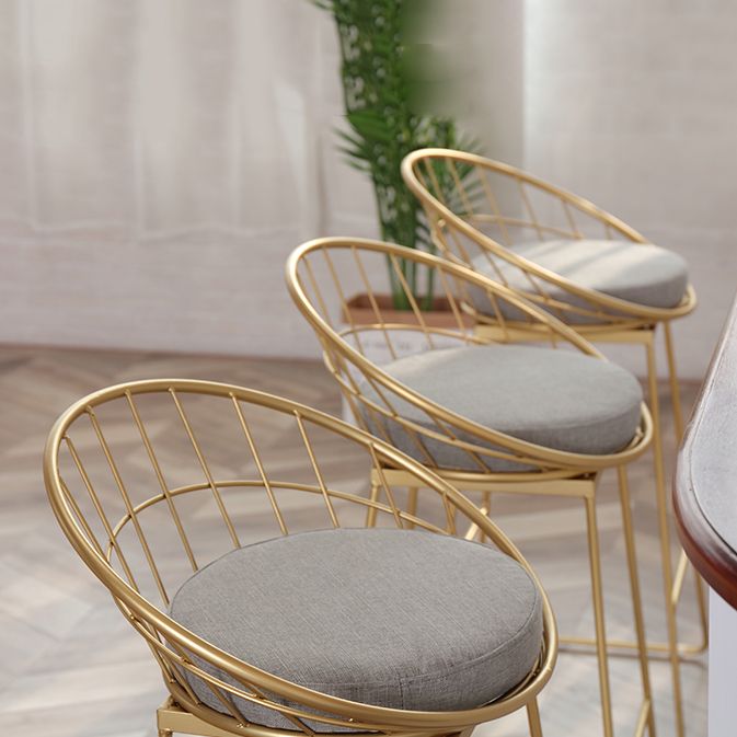 Modern Footrest Counter Bar Stool Bucket Low Back Bar Stool for Coffee Shop