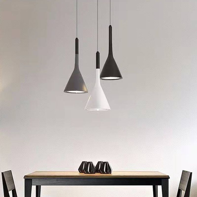 MODERNO MODERNO CONE OMAGGIO CON IMPEGNO METALE 1 LAMPAGGIO DI APPROGGIAMENTO PER LA LAMPO DI SOLO