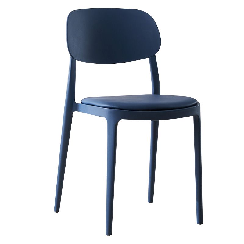 Chaise d'appoint de salon scandinave en plastique, finition mate, chaise de salle à manger à dossier ouvert