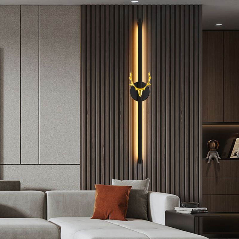 Minimalist Aluminum Wall Light Black Straight LED Wall Sconce for Living Room