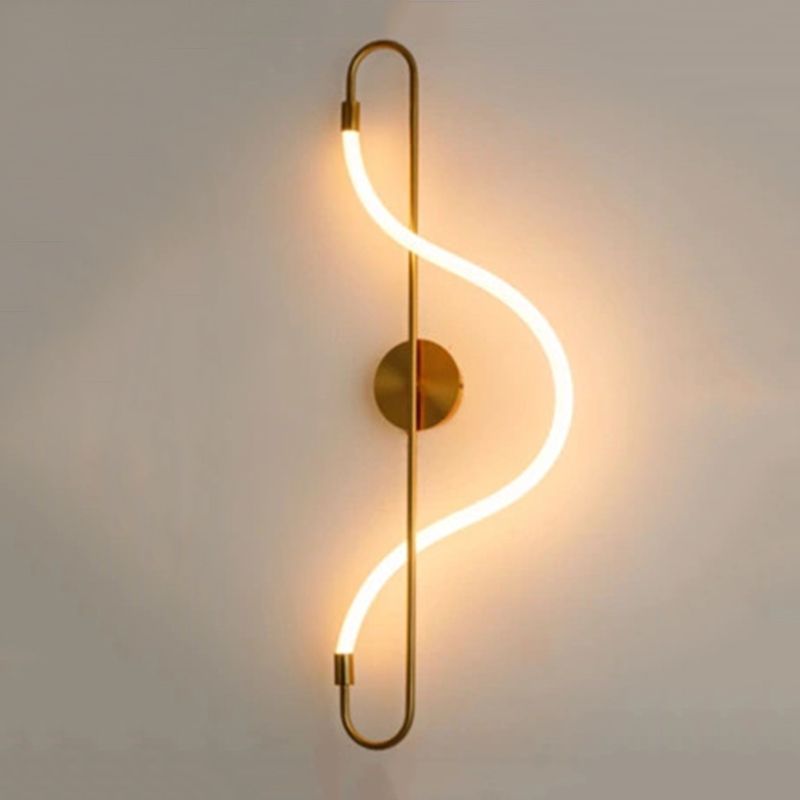 Gold Linear LED Wall Lamp in Modern Creative Style Wrought Iron Wall Sconce with Silicone Shade