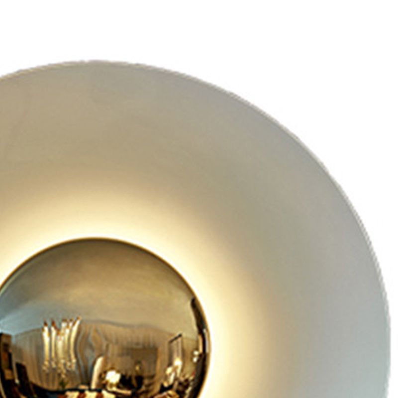 Luz de pared de estilo posmoderno Luz de apliques de pared de 1 luz con sombra de hierro para sala de estar