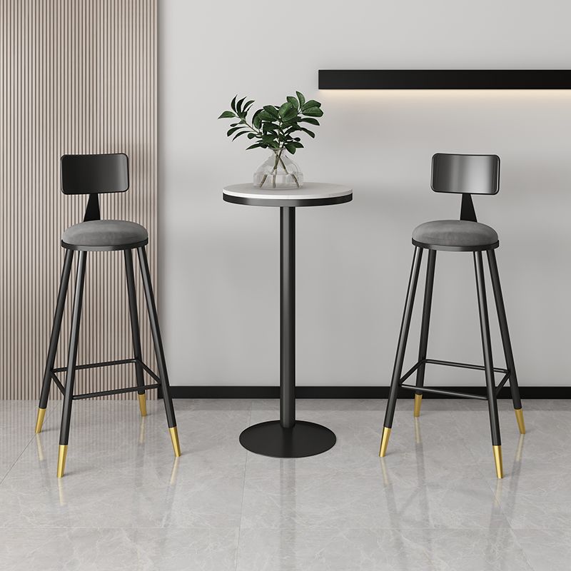Nordic Iron Low Rücken Barstool einfacher Innenhocker mit runden Polster