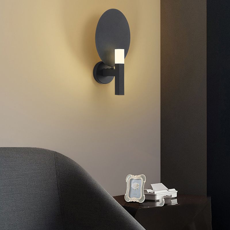 Modernism Single Wall Mounted Sconce Metallic Wall Light in Golden/Black Finish