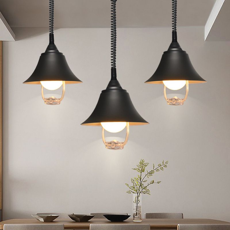 Luz de colgante en forma de campana negra lámpara de suspensión de metal de 1 bombilla nórdica con cable elástico y mango