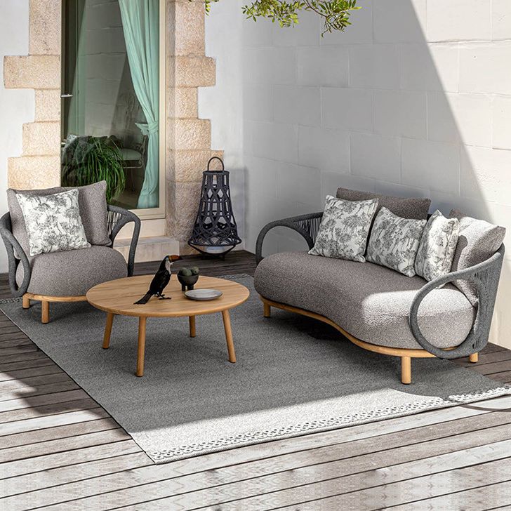 Minimalistic Patio Sofa Farmhouse Style Villa Outdoor Patio Sofa