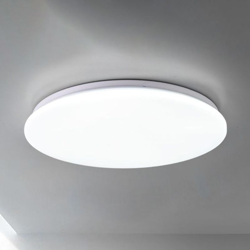 Luminaria de techo LED simplista con montaje empotrado para sala de reuniones de oficina
