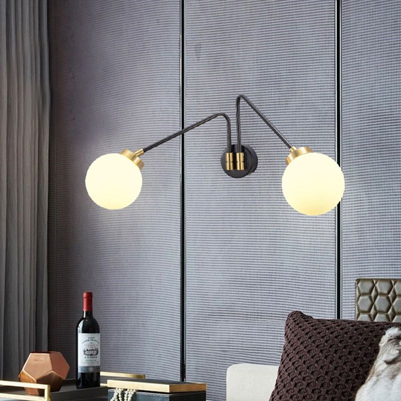 Braccio angolato al letto muro monte leggero a mano vetro di latte a mano 2 lampadine minimalismo idee di applique in nero