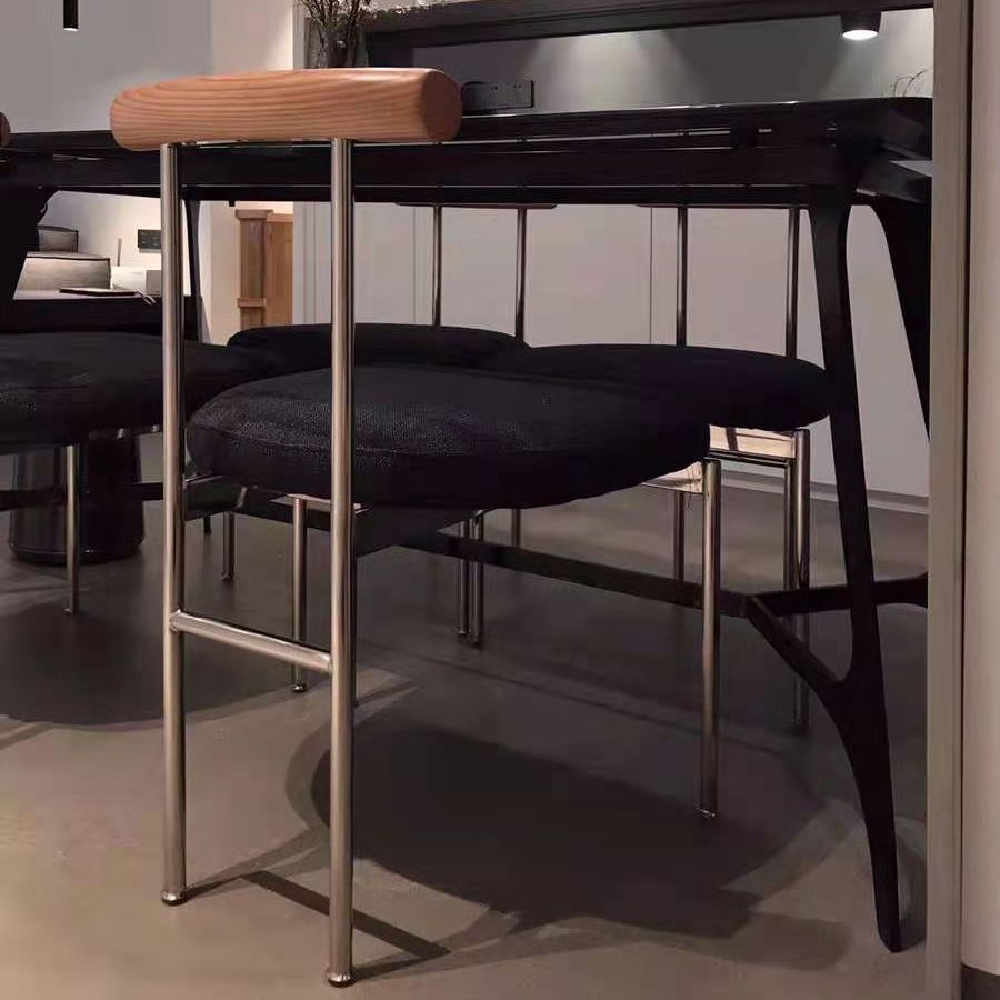 Les chaises latérales de salle à manger tapissées par style industriel ouvrent les chaises sans bras de salle à manger de dos