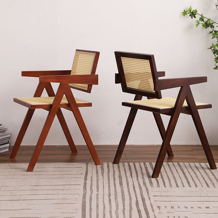Chaise de salle à manger en bois moderne, bras de chaise en rotin pour utilisation au Restaurant