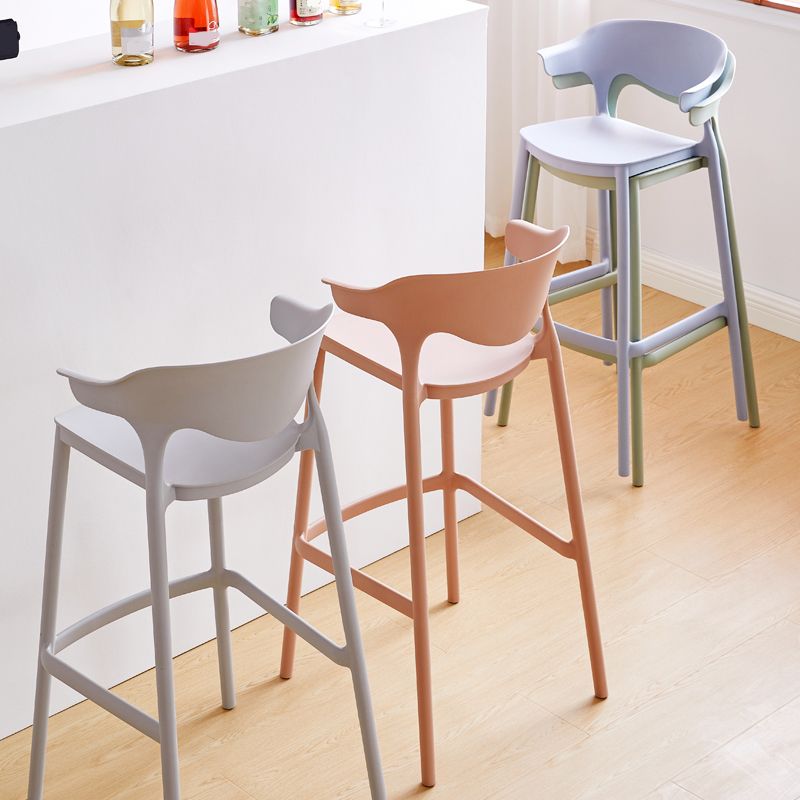 Taburete de bar de PP de estilo escandinavo, silla de mostrador con asiento cuadrado para barra de cocina
