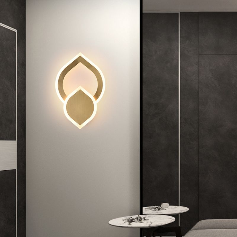 2-Light Wall Sconce Light Modern Metal Wall Sconce Lighting in Gold